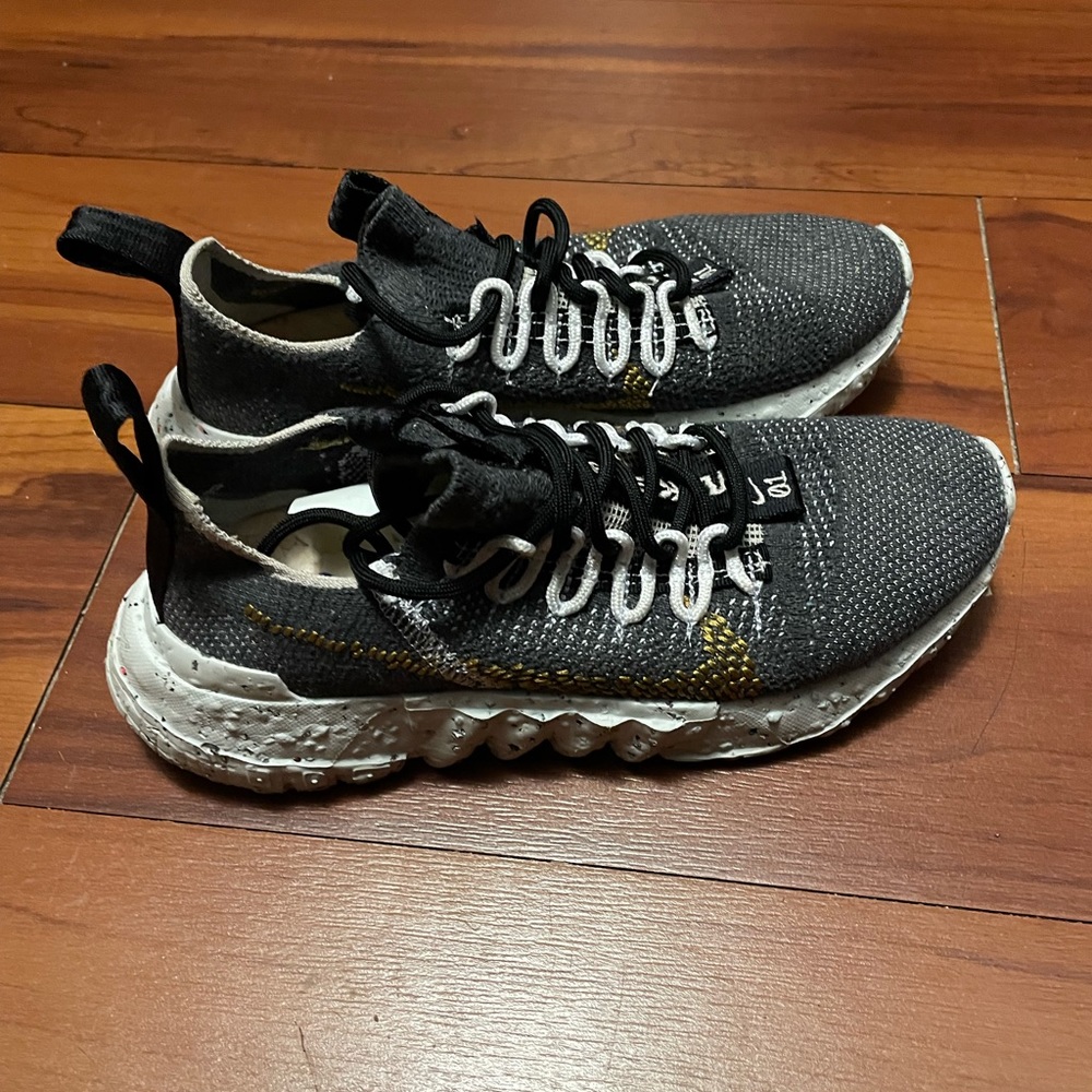 Nike Black and Gold Athletic Shoes